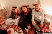 广安中东地区忙揽中国出境游客